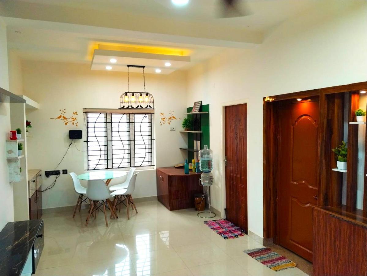 Asshappystayinn Hotel Tiruchirappalli Экстерьер фото