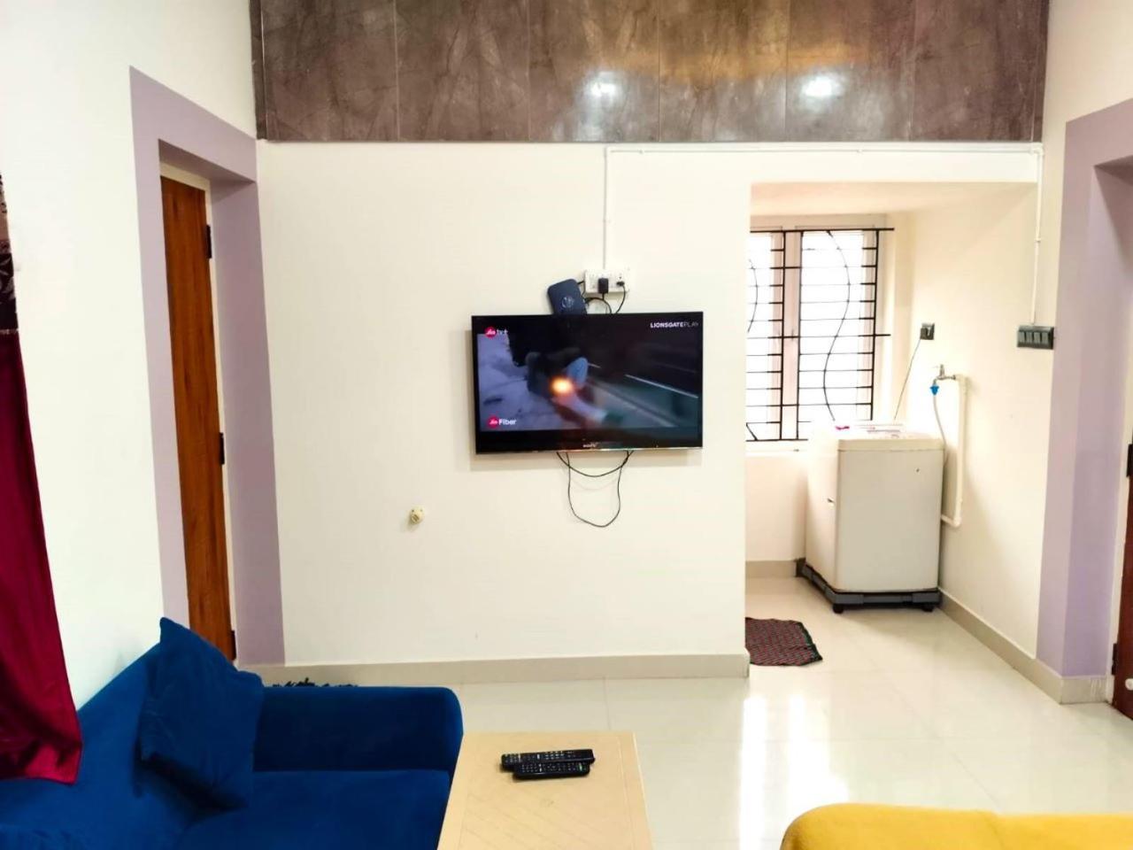 Asshappystayinn Hotel Tiruchirappalli Экстерьер фото