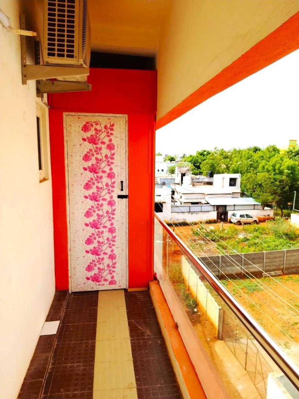 Asshappystayinn Hotel Tiruchirappalli Экстерьер фото