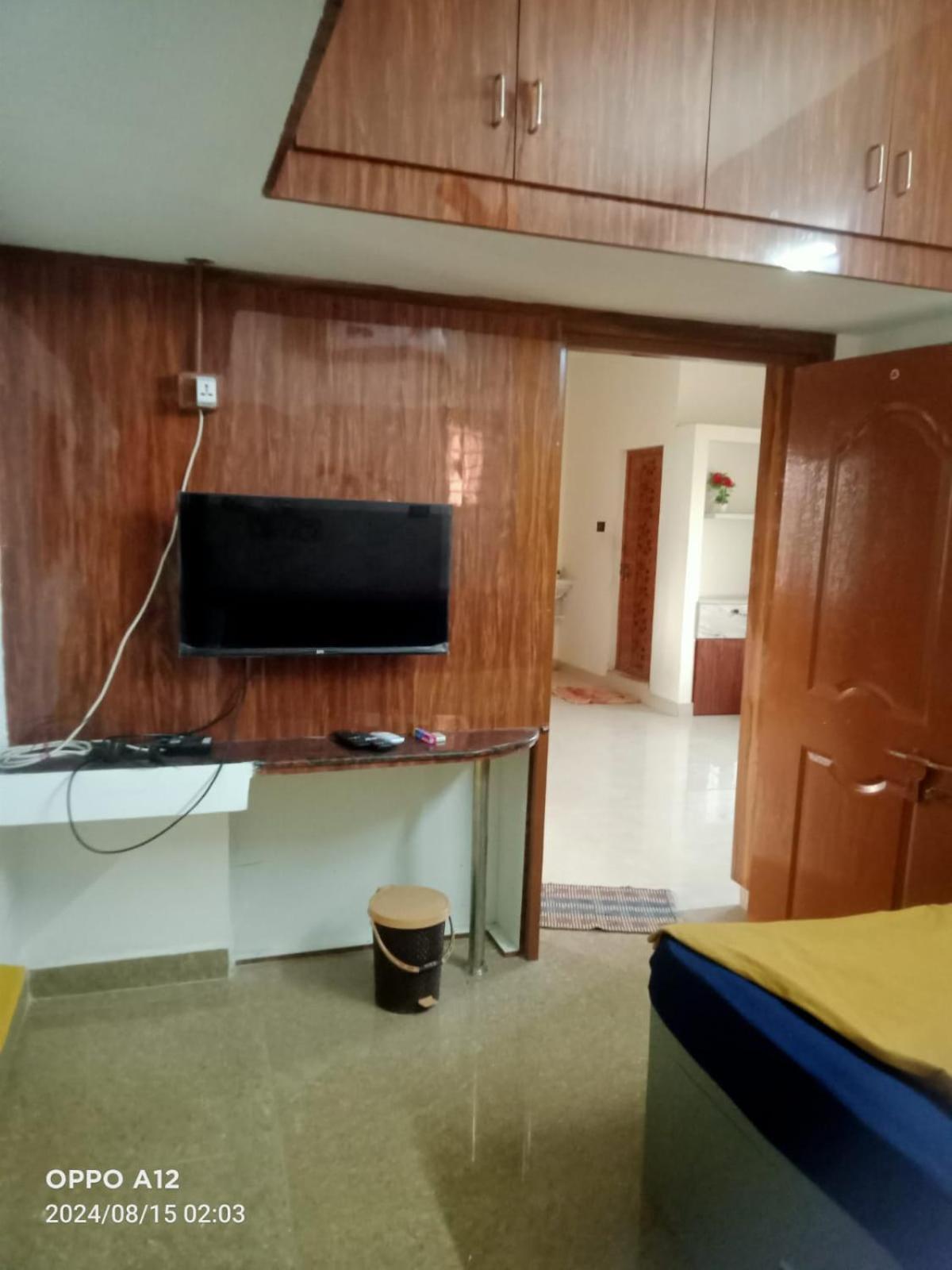Asshappystayinn Hotel Tiruchirappalli Экстерьер фото